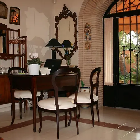 Valencia Country House Bed and breakfast
